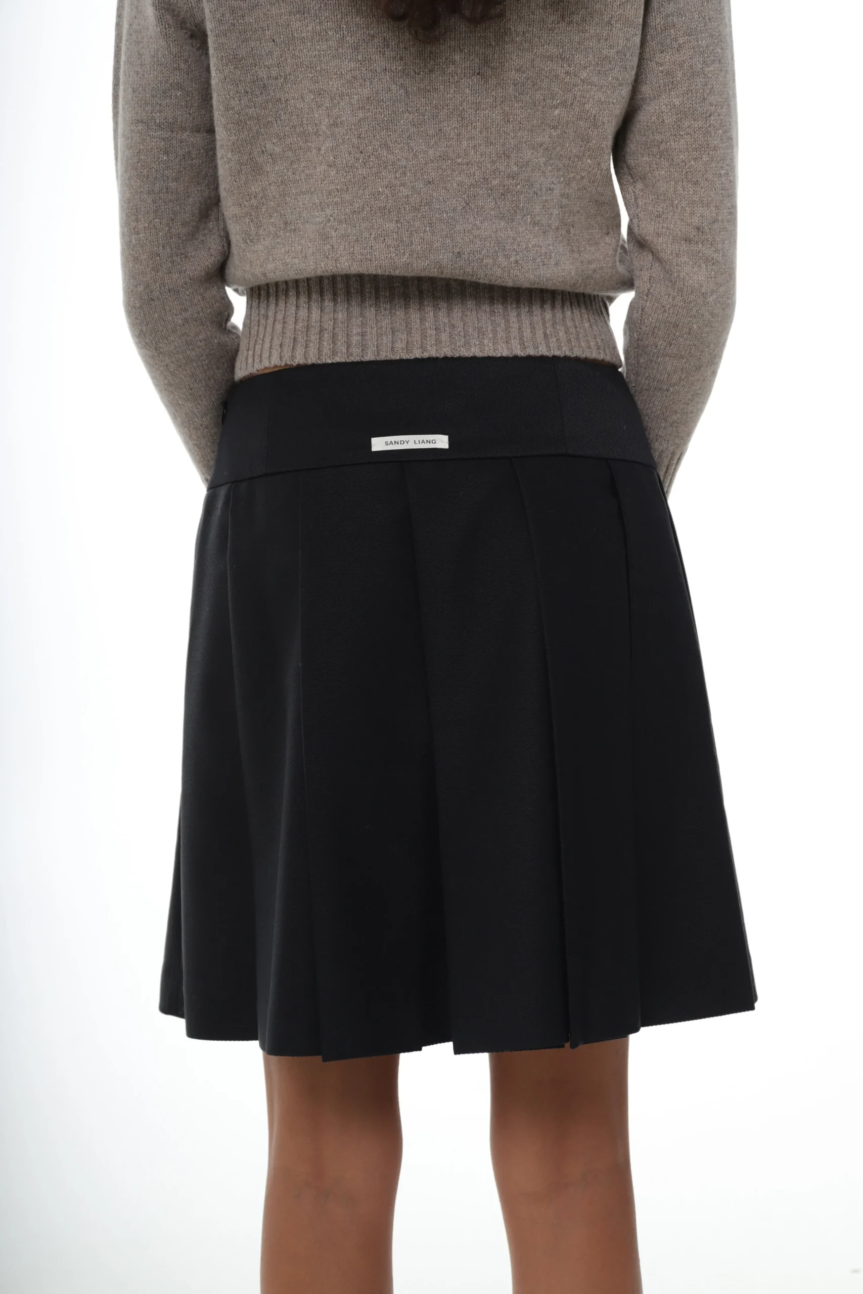 arne_skirt_in_black_3.webp SANDY LIANG ARNE SKIRT IN BLACK> Uniform | Skirts