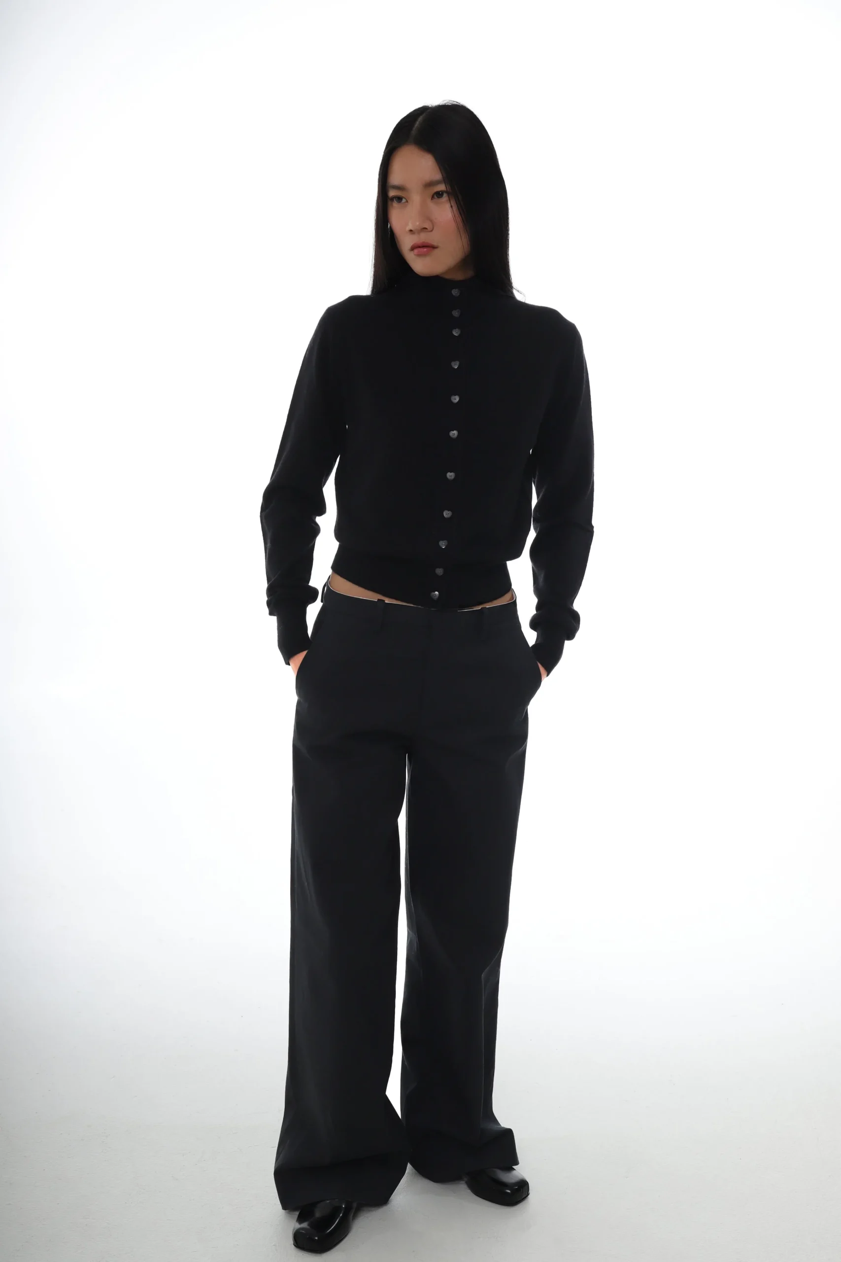 SANDY LIANG BOUIE CARDIGAN IN BLACK> Knits
