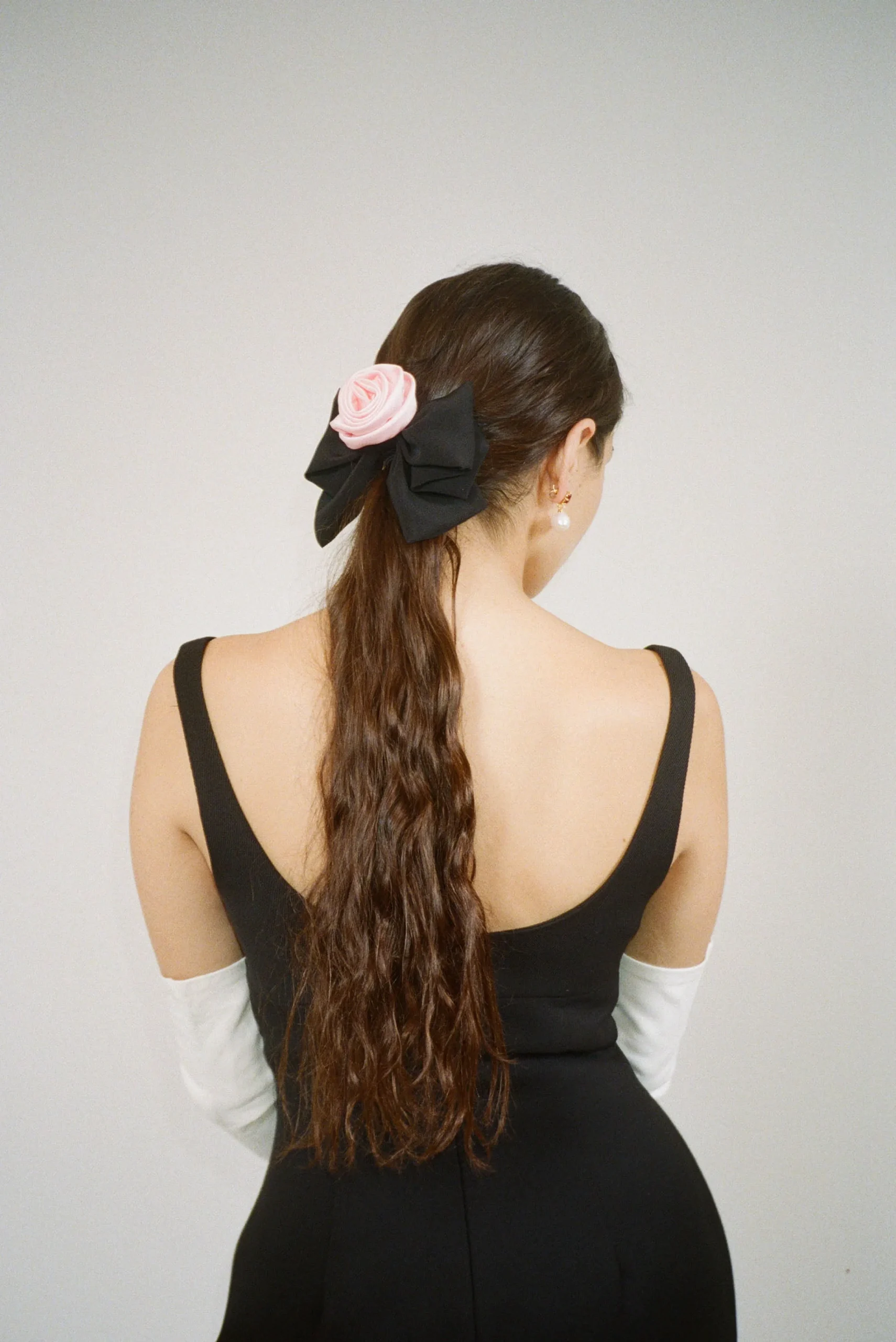 corsage_hair_bow_2.webp SANDY LIANG CORSAGE HAIR BOW> Hair