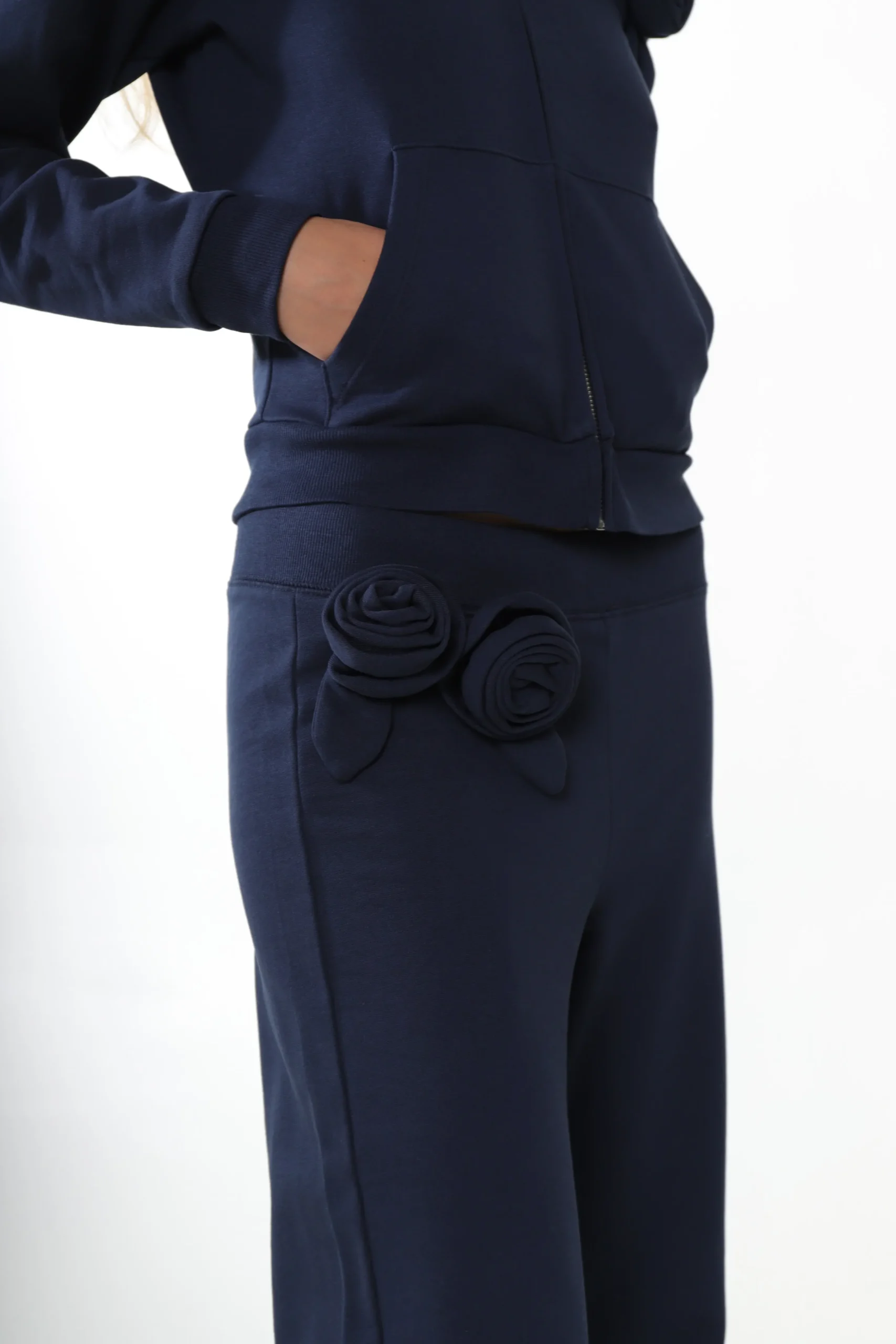 hilton_sweatpants_in_navy_3.webp SANDY LIANG HILTON SWEATPANTS IN NAVY> Pants
