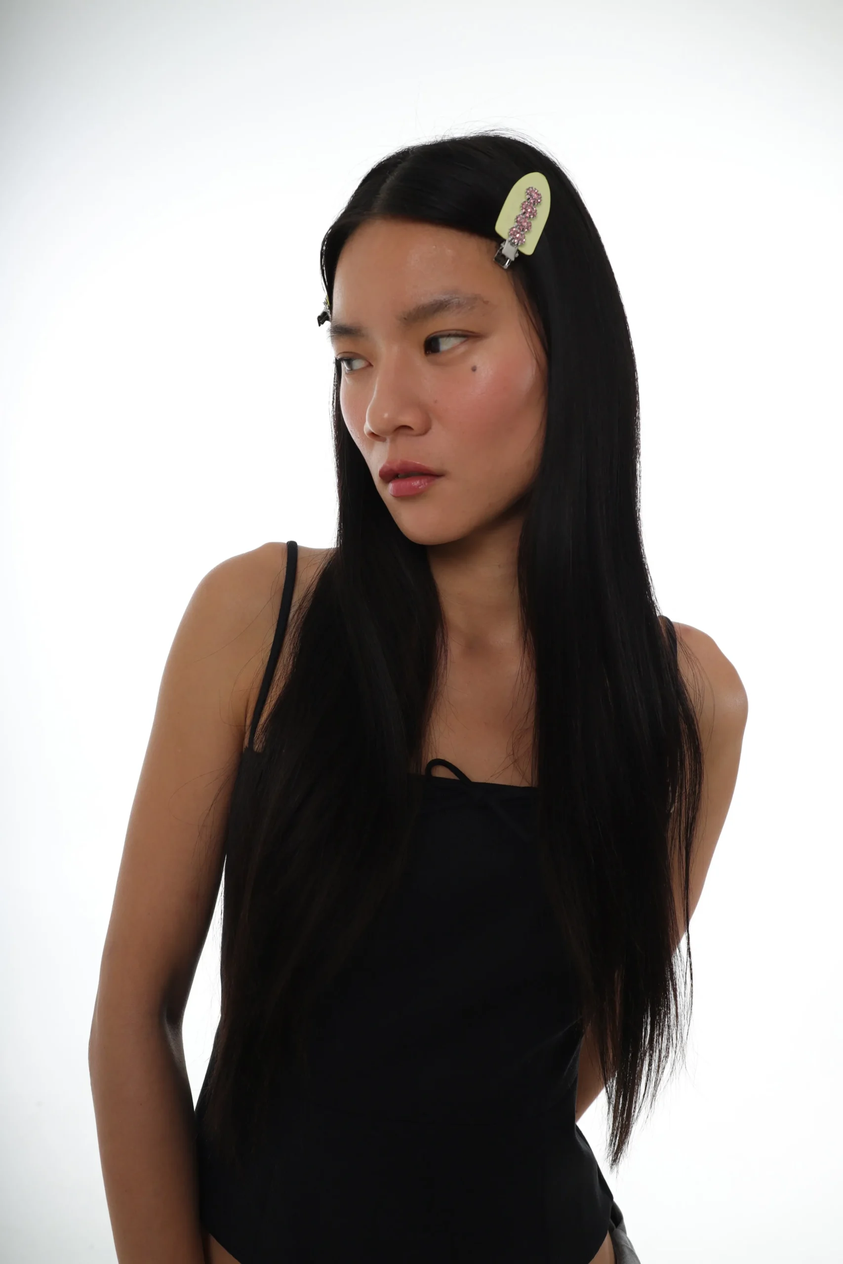 makeup_clips_in_butter_2.webp SANDY LIANG MAKEUP CLIPS IN BUTTER> Hair