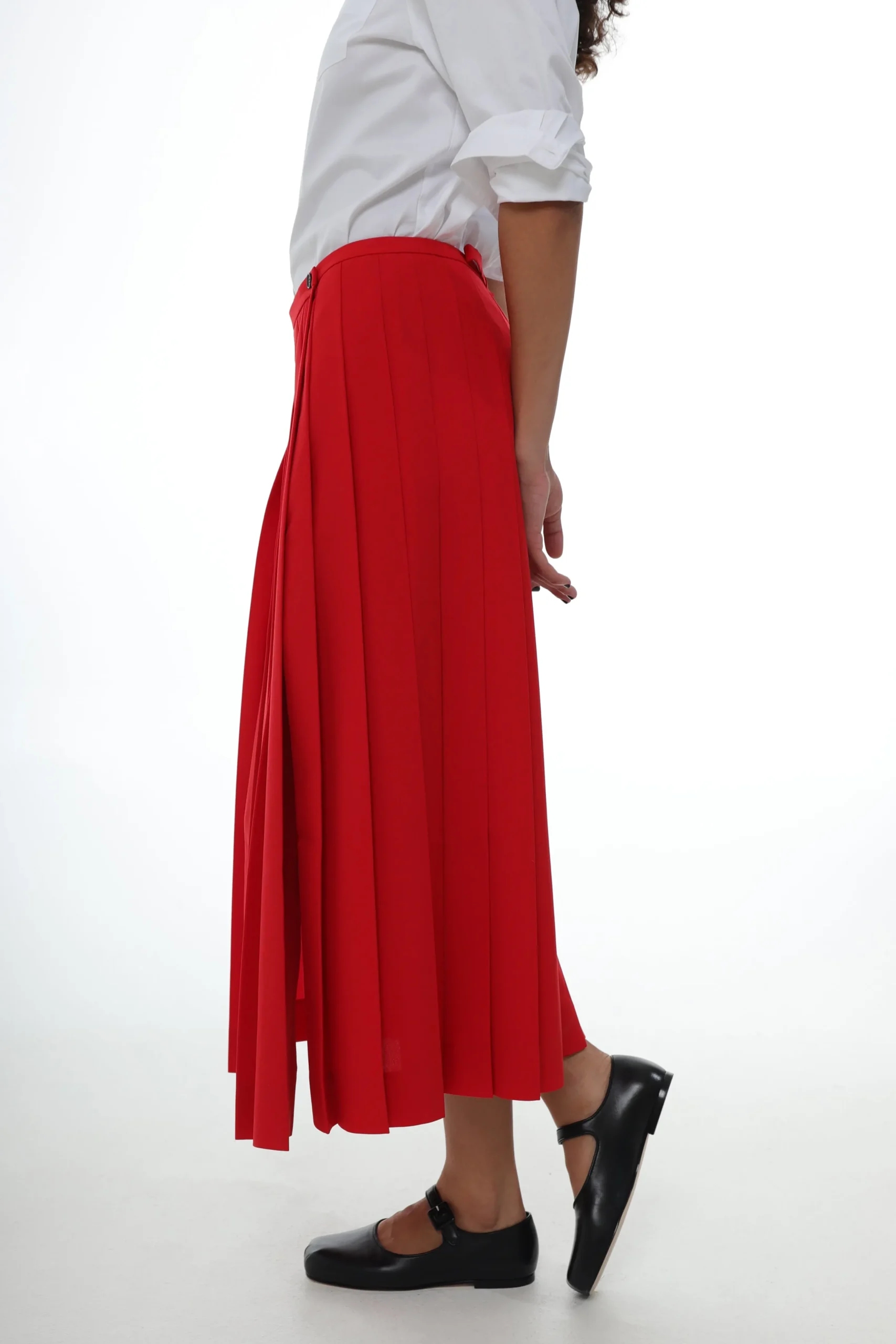 private_skort_in_red_2.webp SANDY LIANG PRIVATE SKORT IN RED> Uniform | Skirts