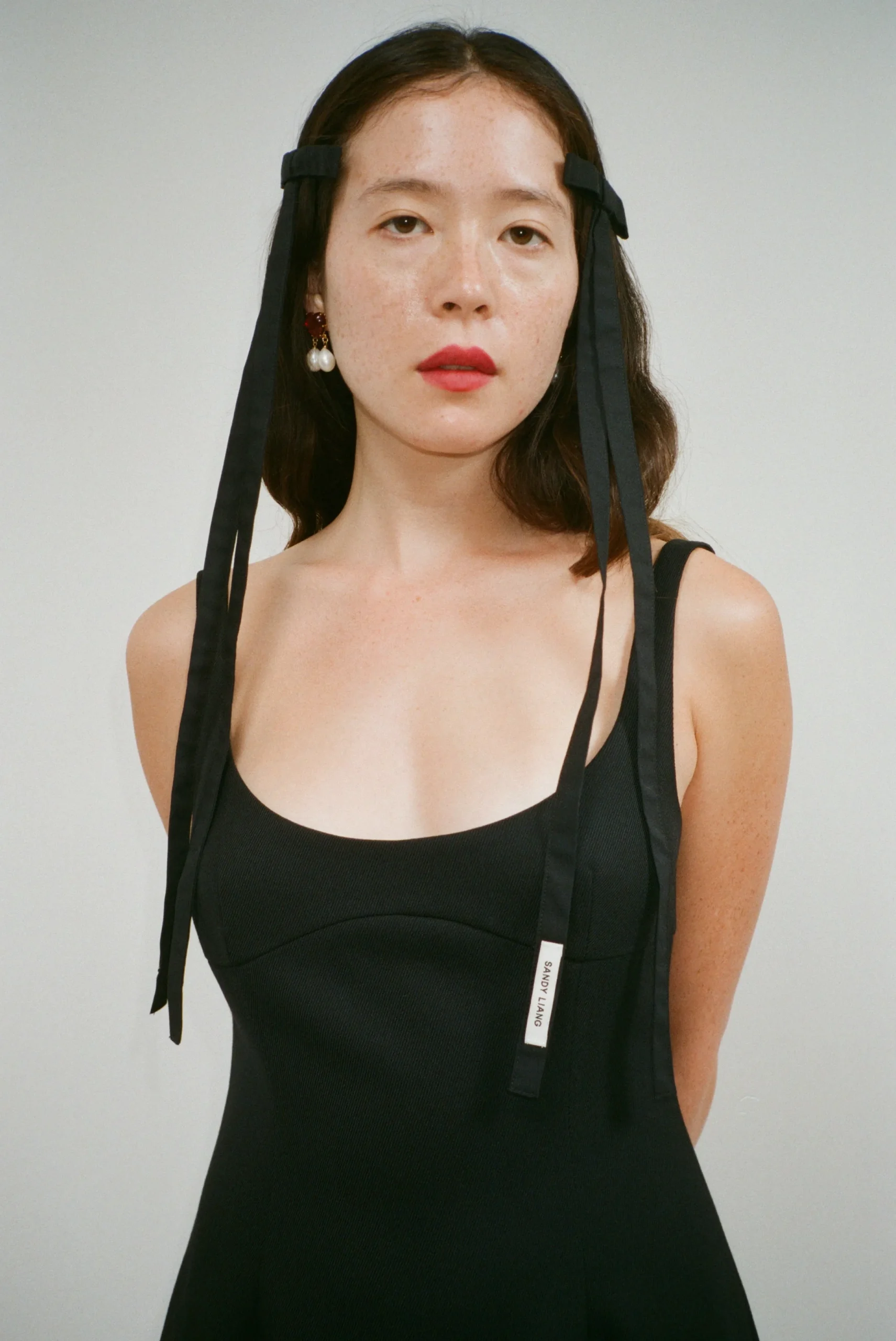 recital_bows_in_black_taffeta_3.webp SANDY LIANG RECITAL BOWS IN BLACK TAFFETA> Hair