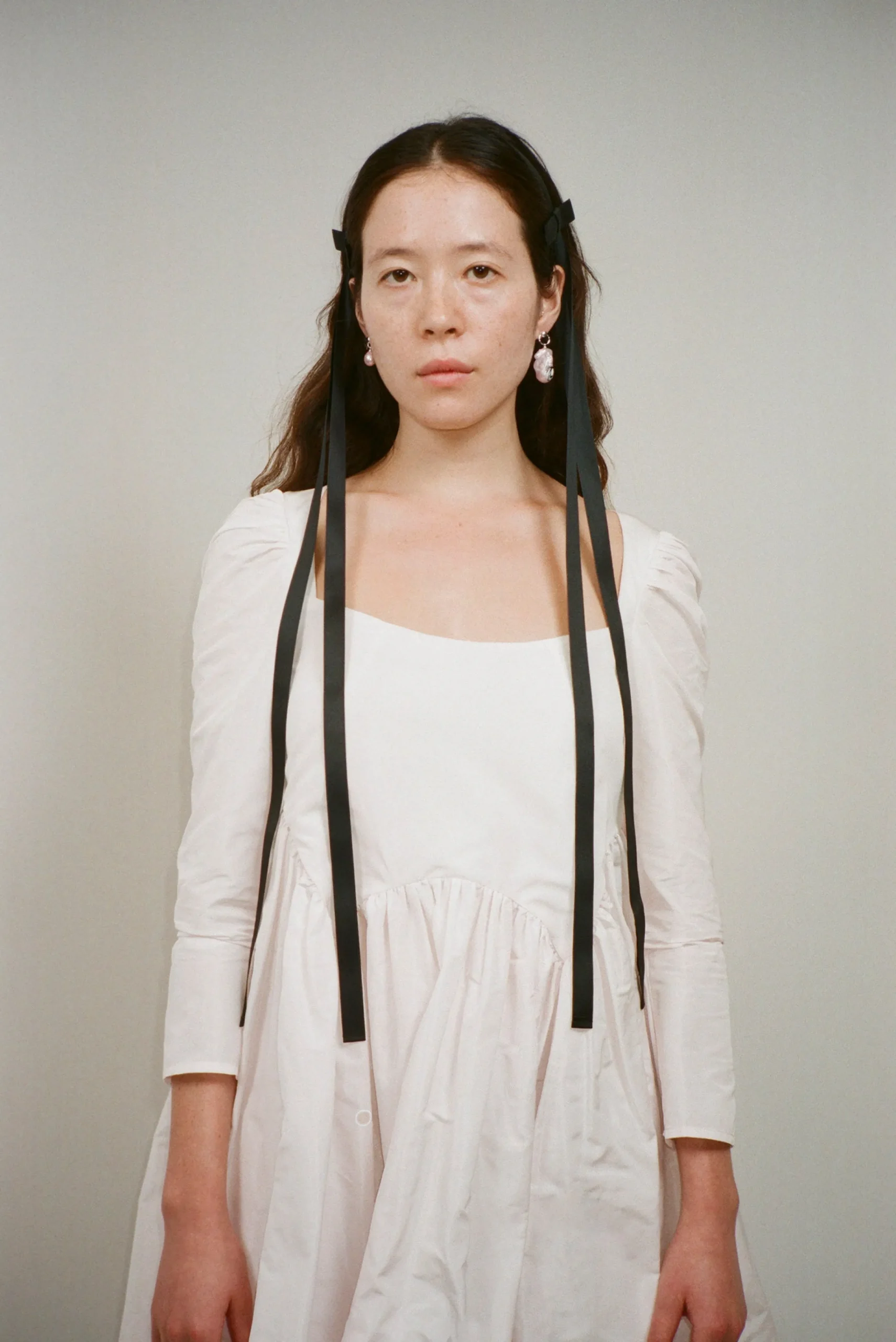 SANDY LIANG RECITAL HEADBAND IN BLACK> Hair