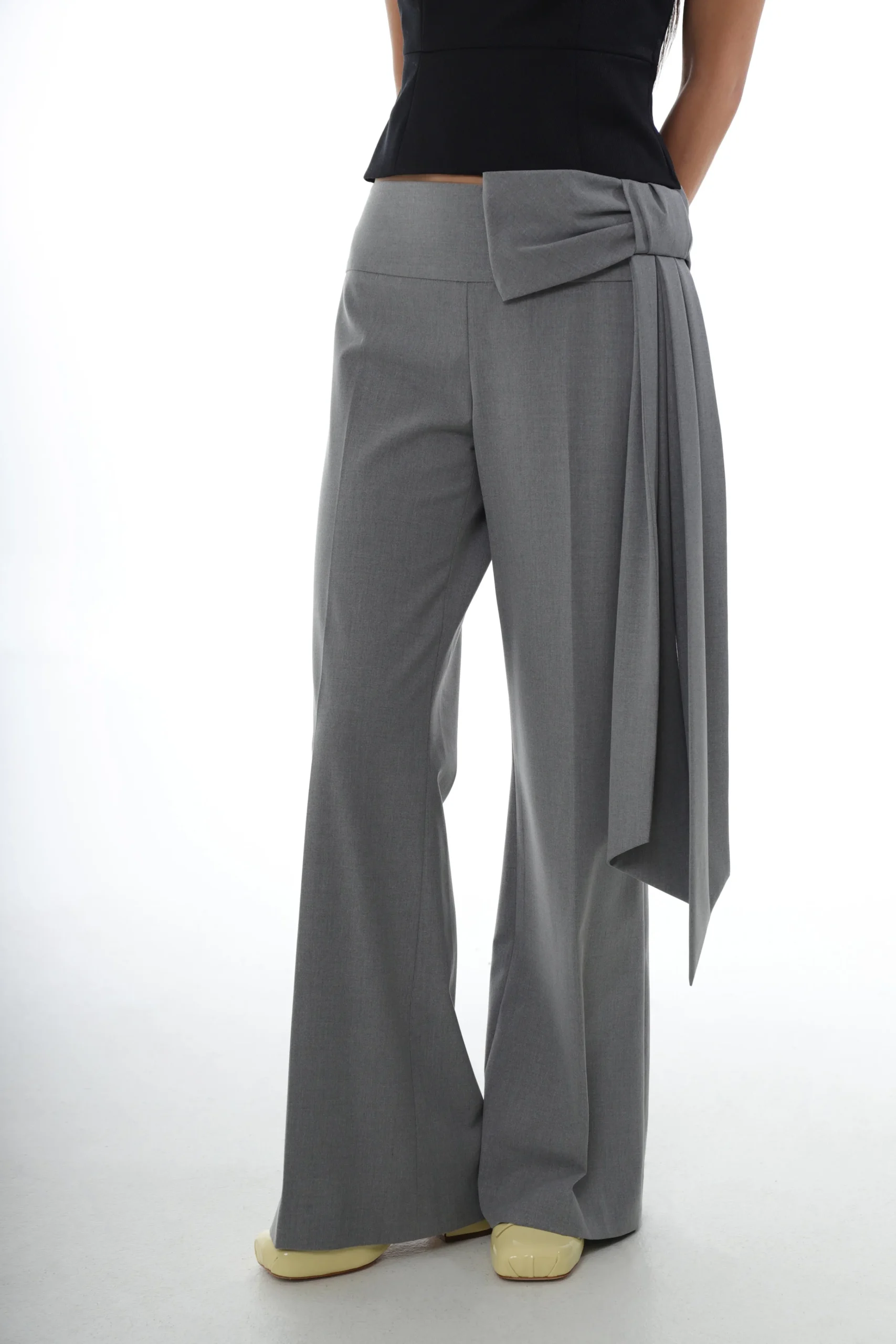 suno_pant_in_light_grey_4.webp SANDY LIANG SUNO PANT IN LIGHT GREY> Pants